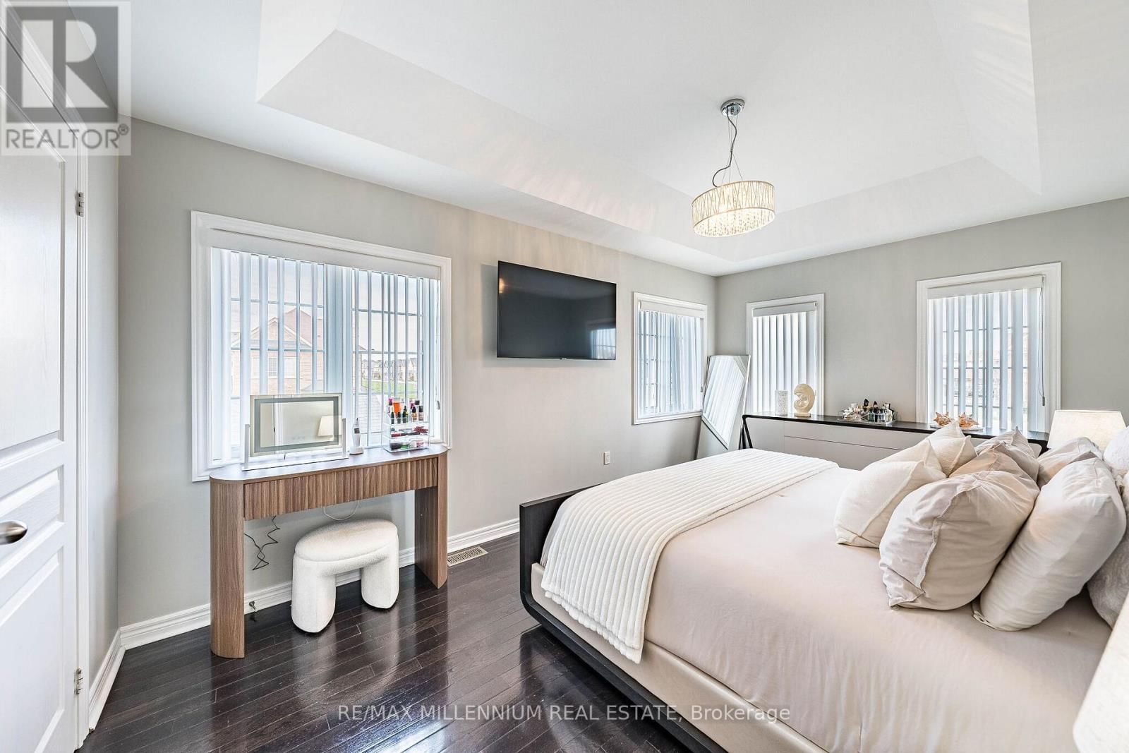 288 BARONS STREET Image 25