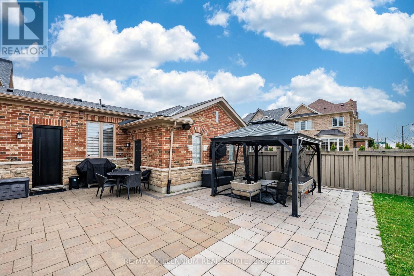 288 BARONS STREET Image 43