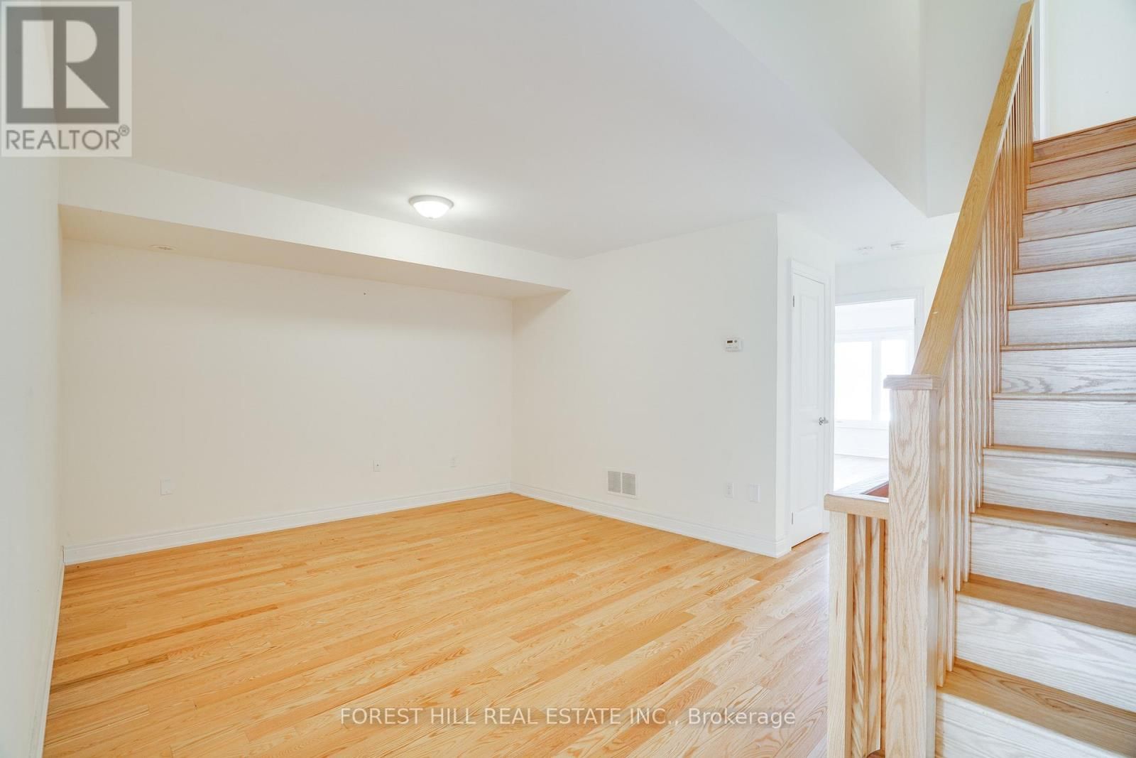 41 HIAWATHA COURT Image 24