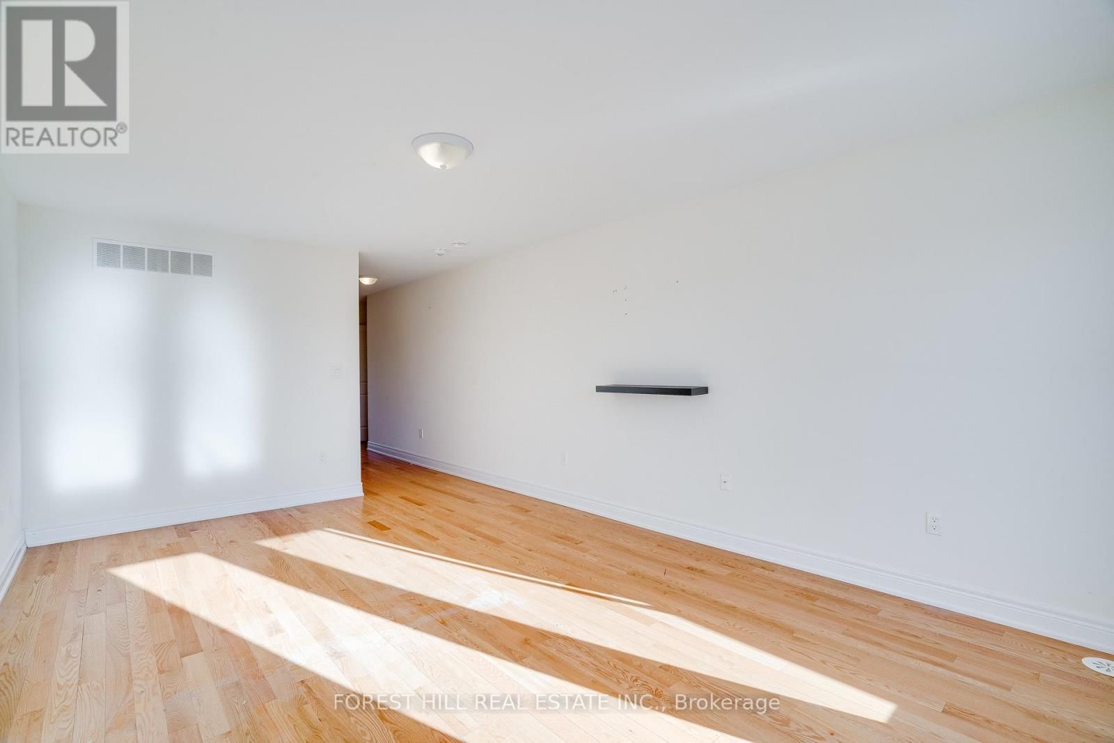 41 HIAWATHA COURT Image 38