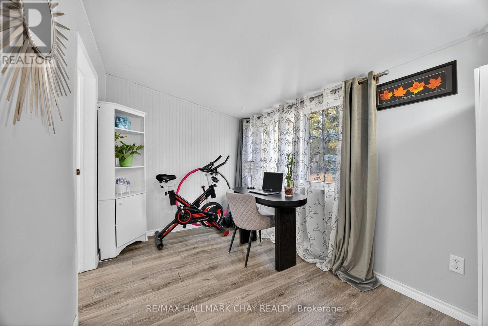 2036 NORTHERN AVENUE Image 15