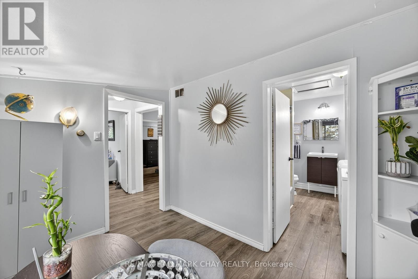 2036 NORTHERN AVENUE Image 16