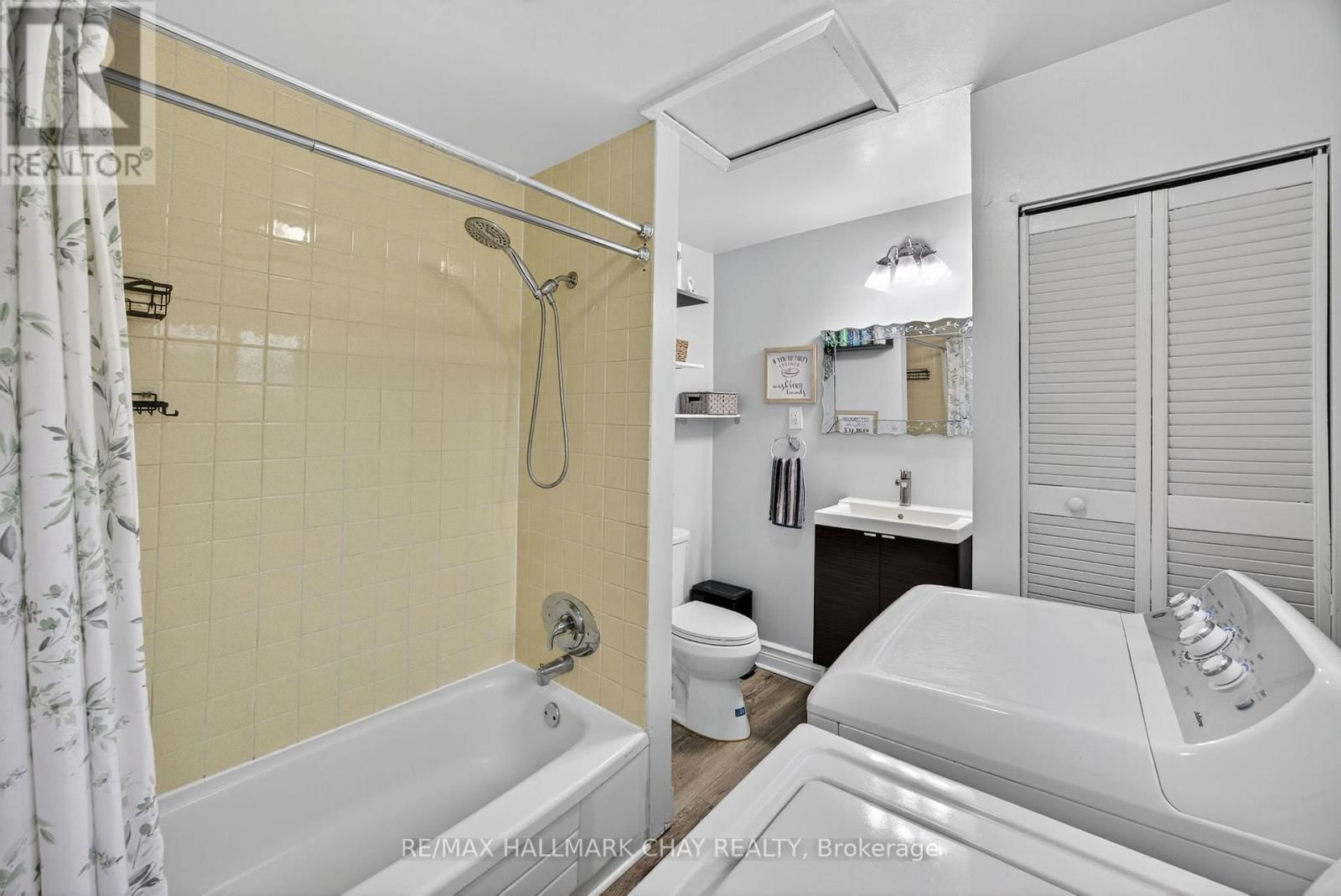 2036 NORTHERN AVENUE Image 17