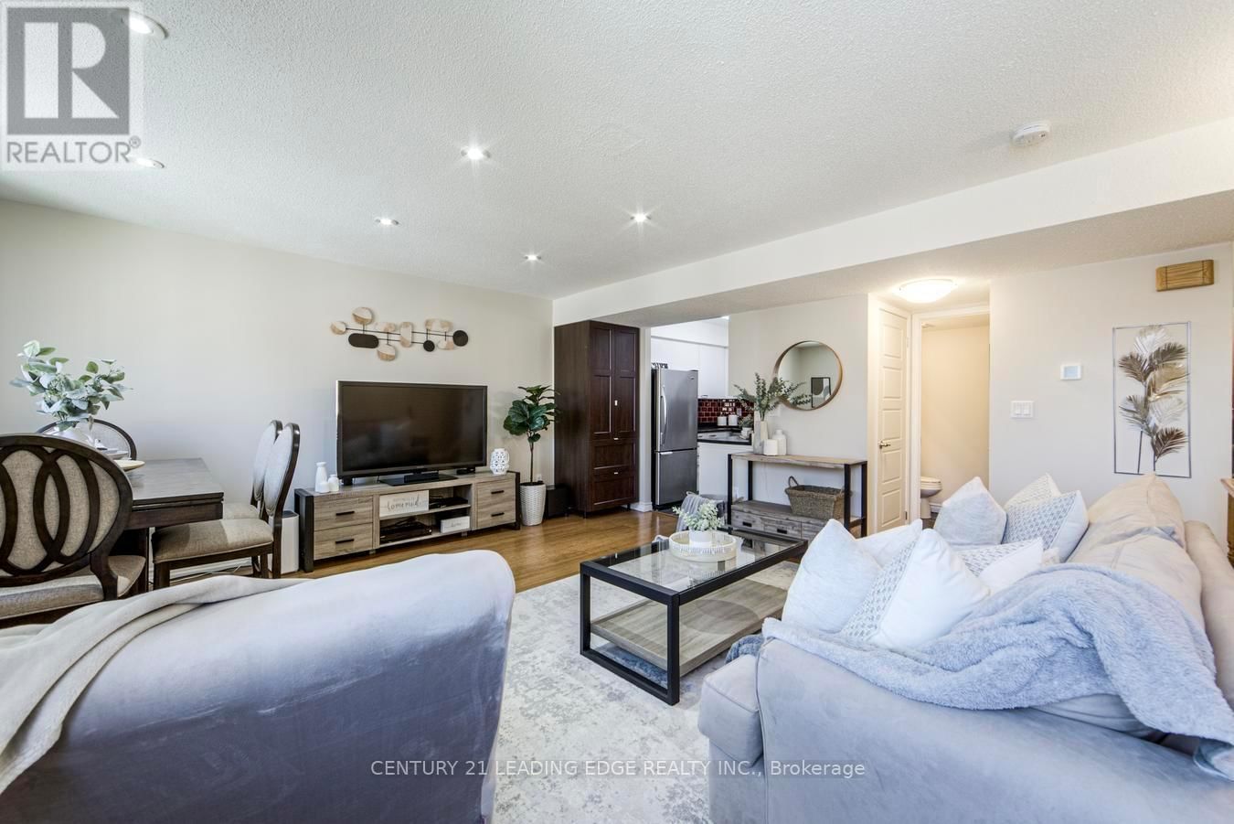 608 - 75 WELDRICK ROAD EAST Image 10