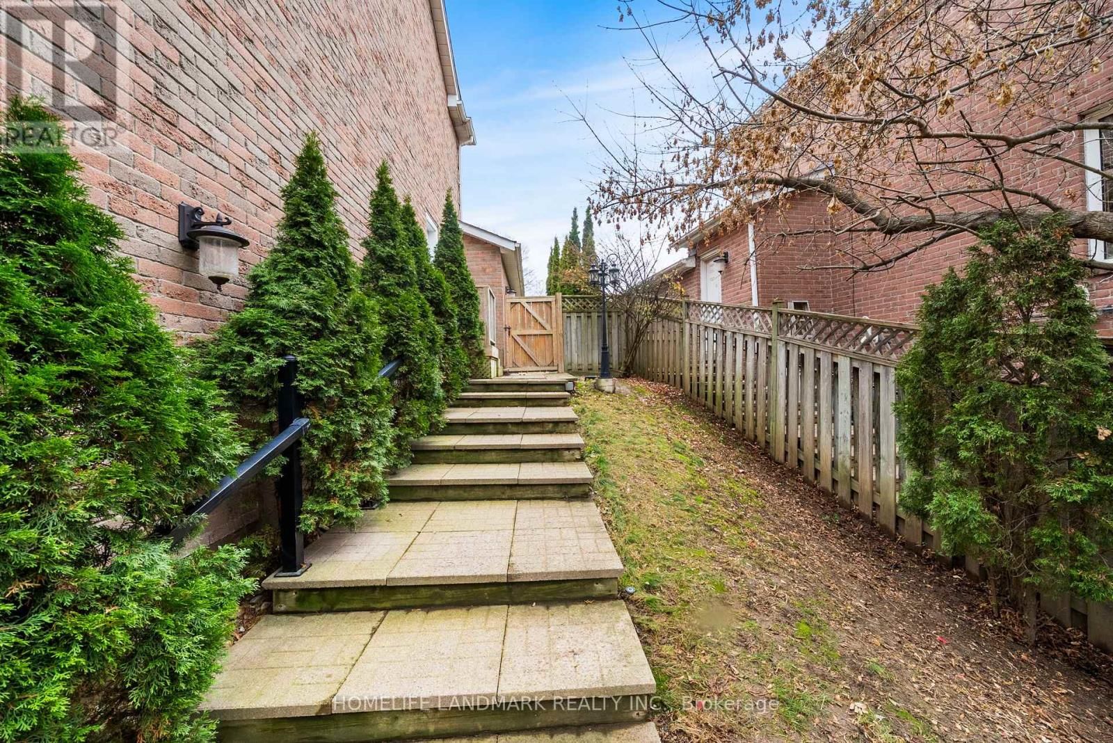 333 RANNIE ROAD Image 34