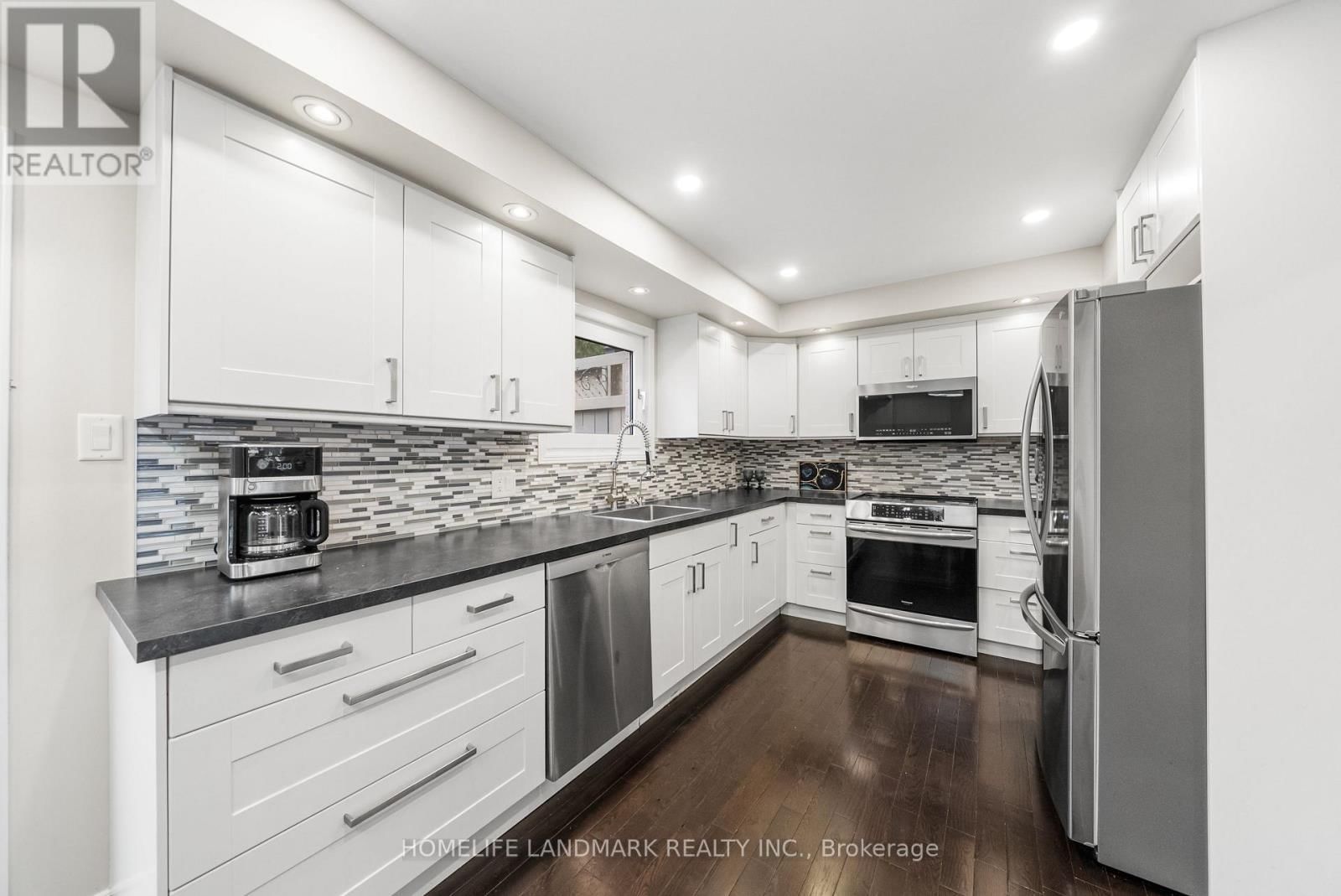 333 RANNIE ROAD Image 9