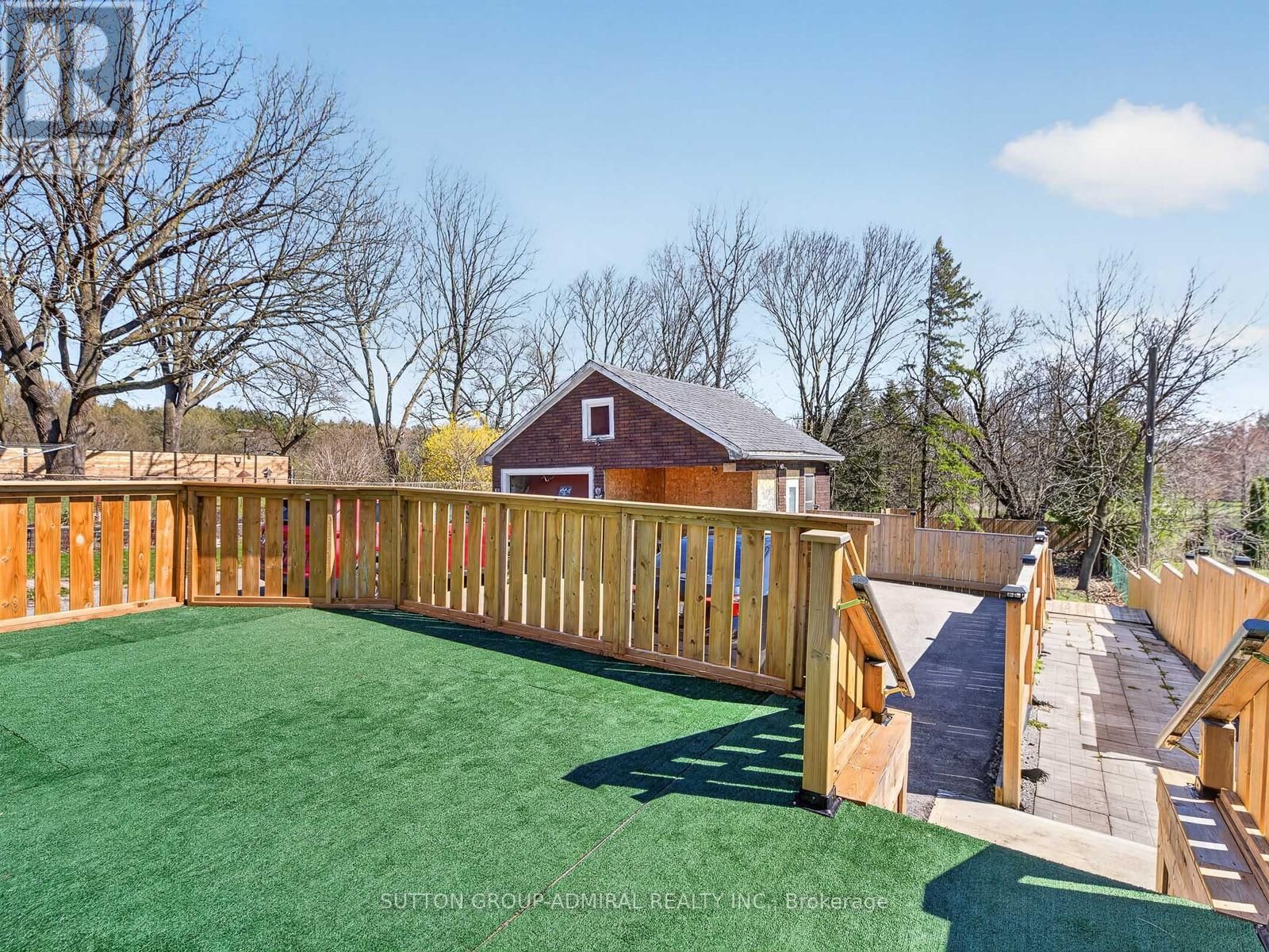 408 ANDREW STREET Image 30