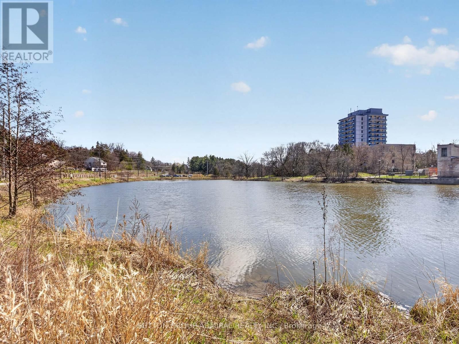 408 ANDREW STREET Image 41