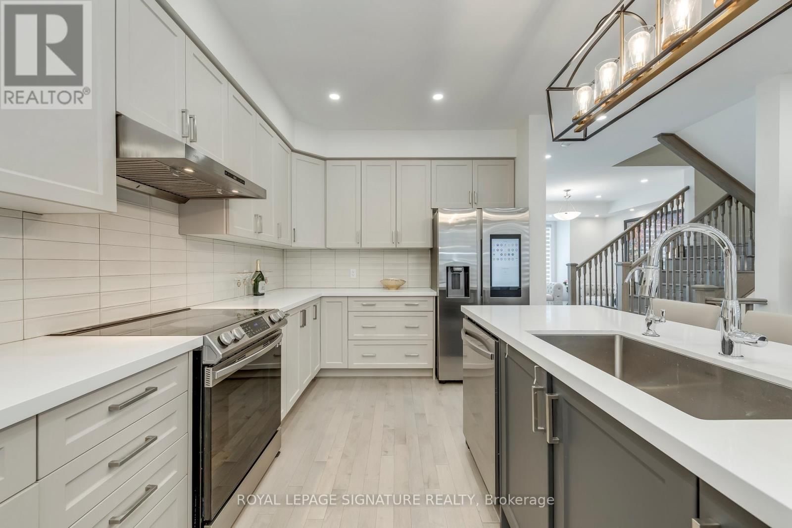 21 KOHN LANE Image 10