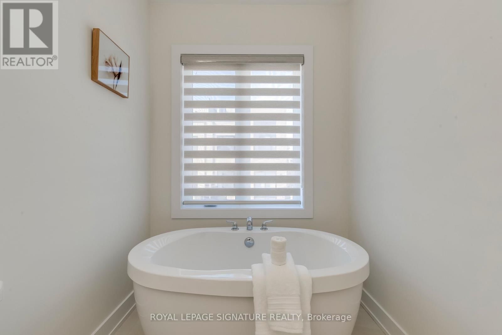 21 KOHN LANE Image 25