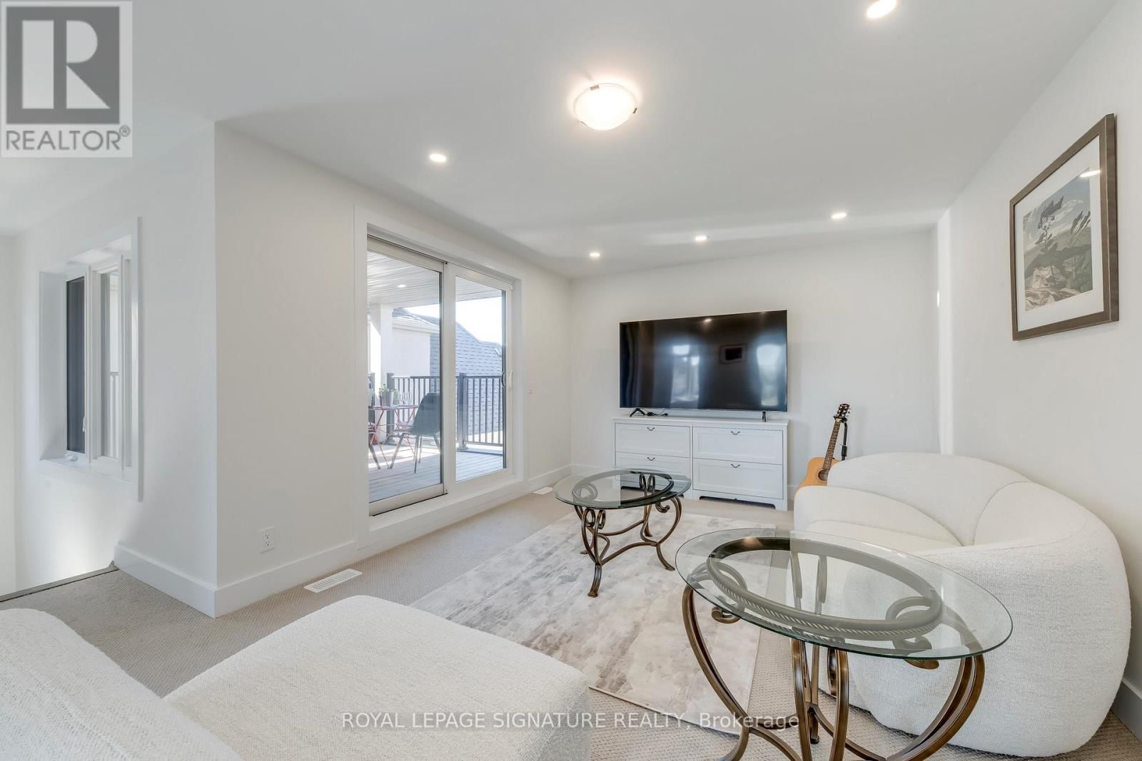 21 KOHN LANE Image 39