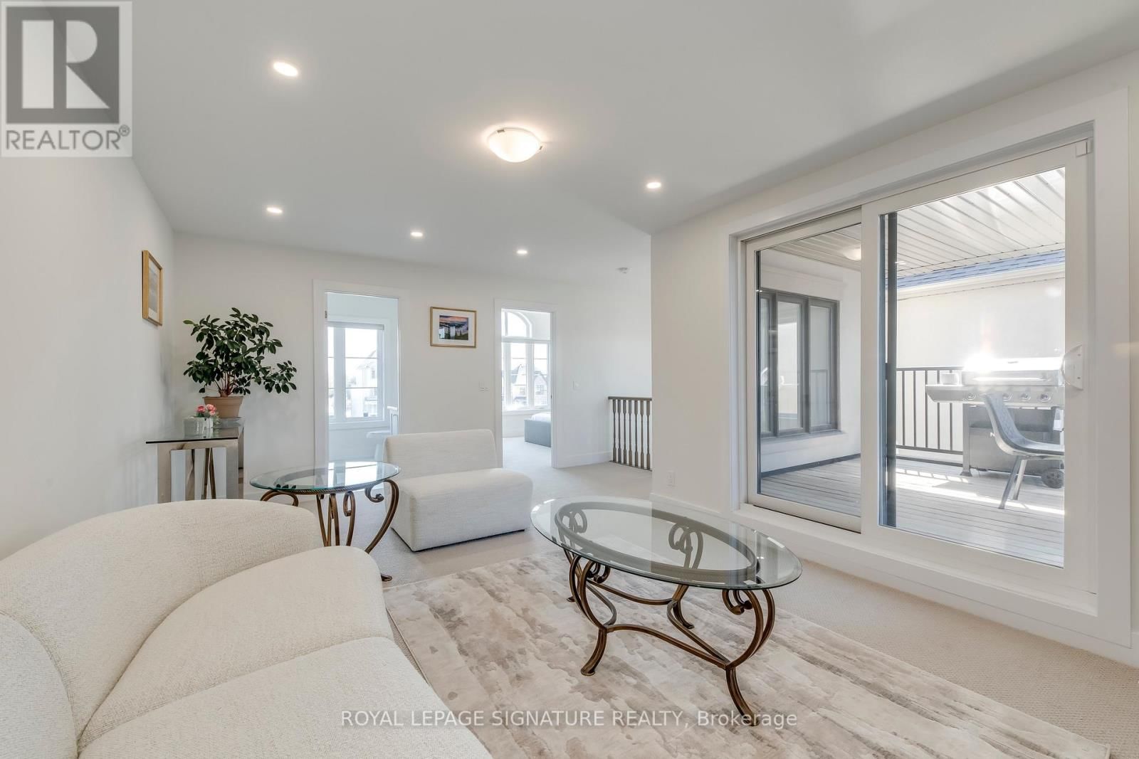 21 KOHN LANE Image 40