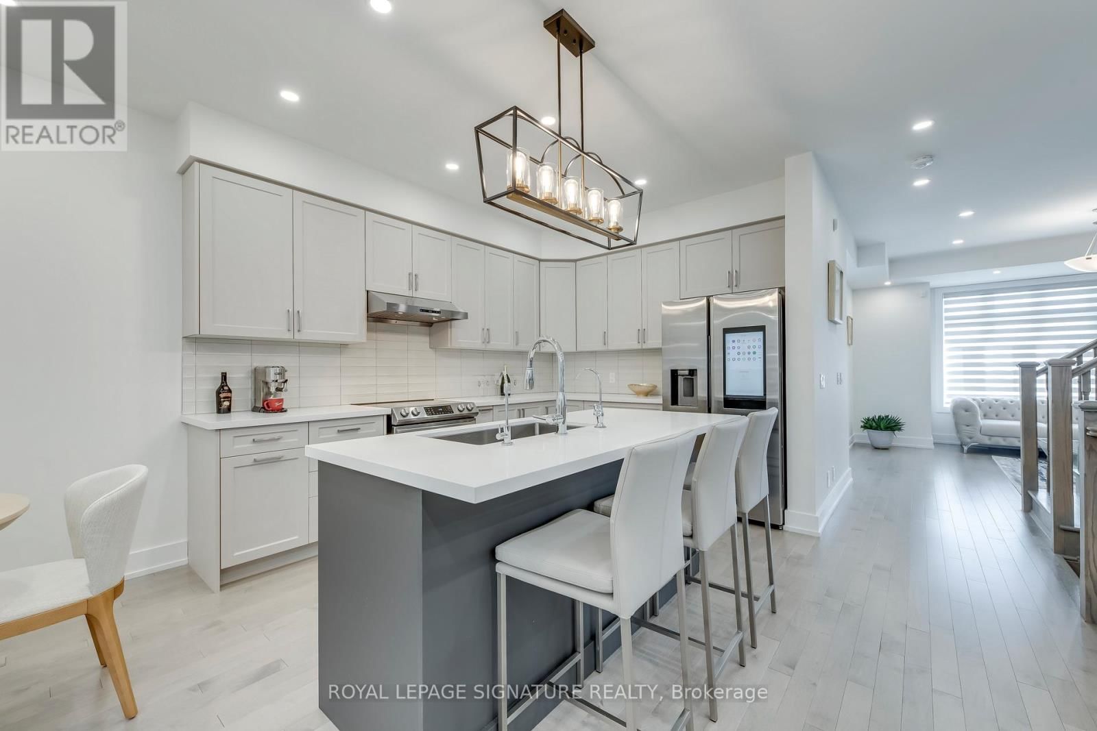 21 KOHN LANE Image 9