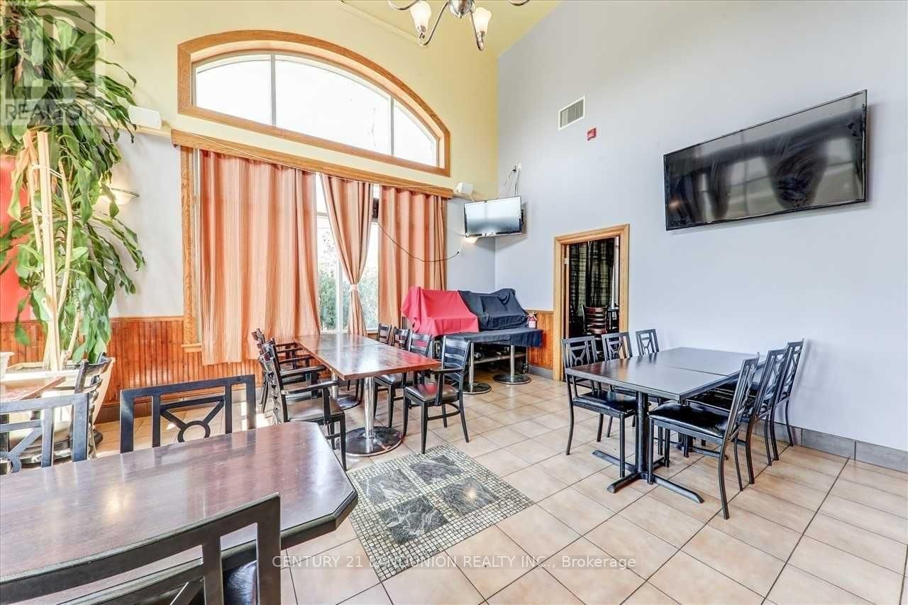 20215 WOODBINE AVENUE Image 16