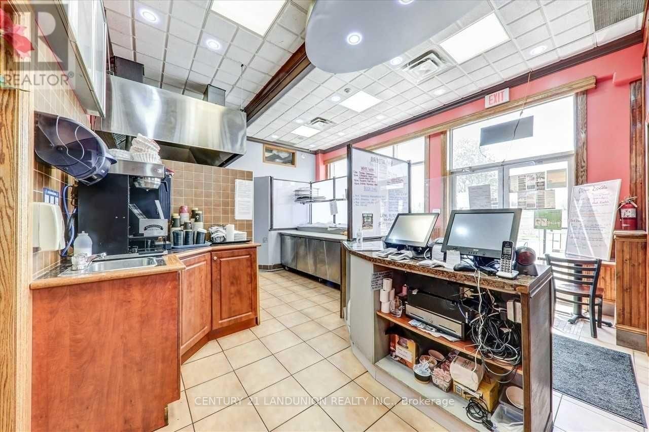 20215 WOODBINE AVENUE Image 18