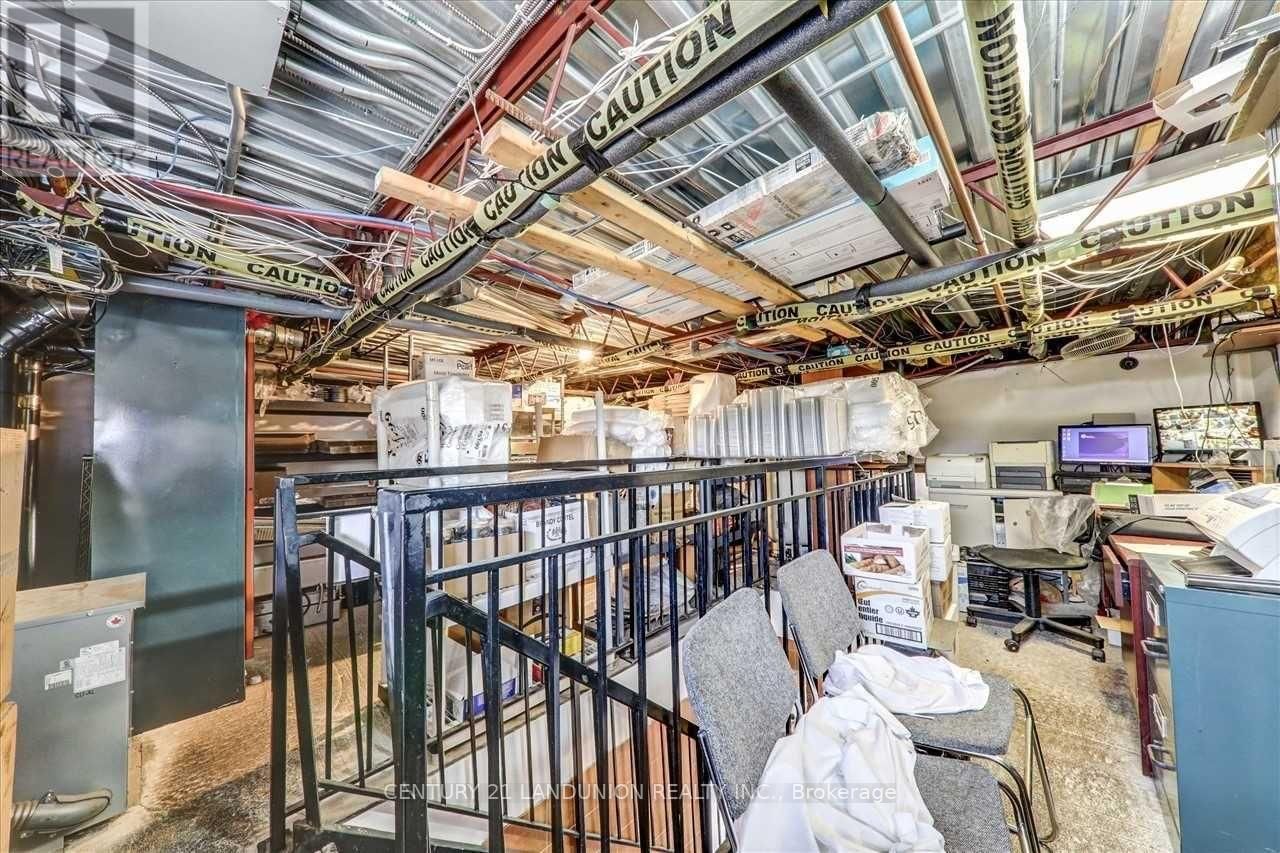 20215 WOODBINE AVENUE Image 30