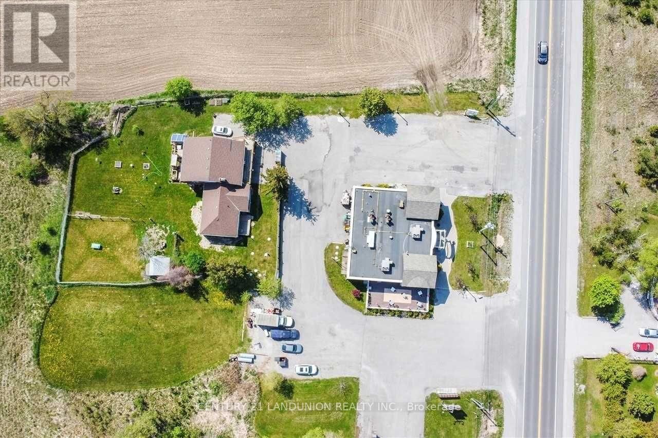 20215 WOODBINE AVENUE Image 36