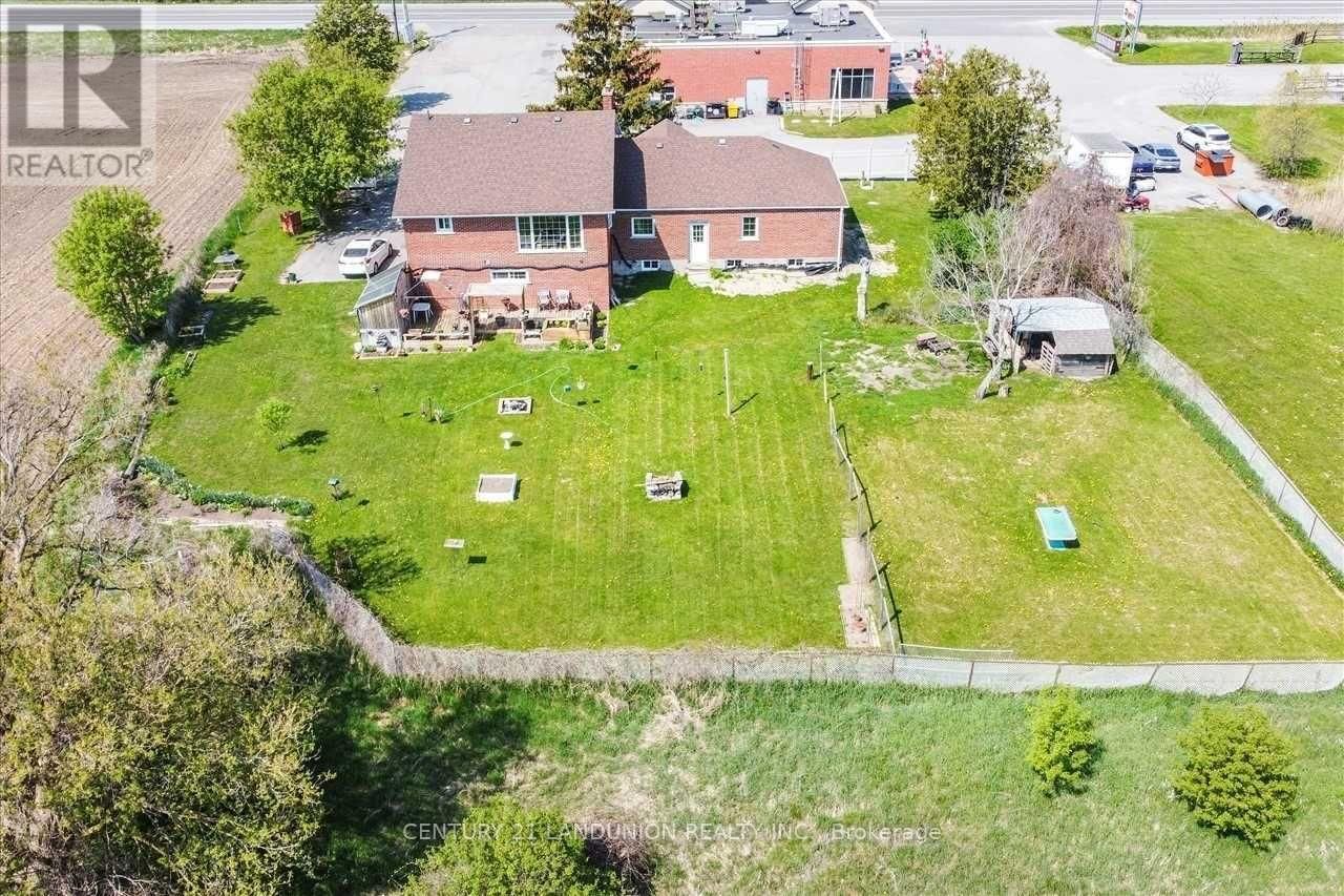 20215 WOODBINE AVENUE Image 37