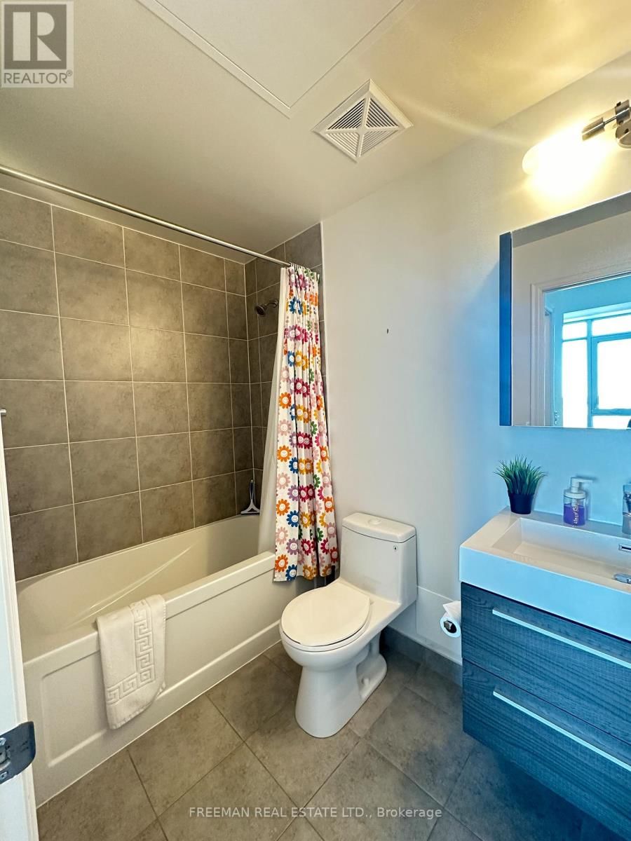 703 - 18 ROUGE VALLEY DRIVE WEST Image 6