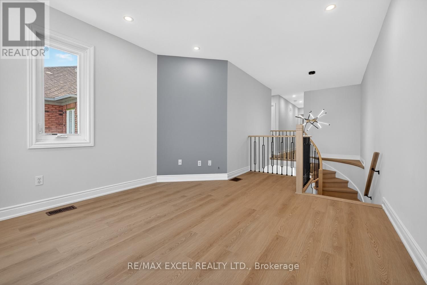 112 OCTOBER LANE Image 19