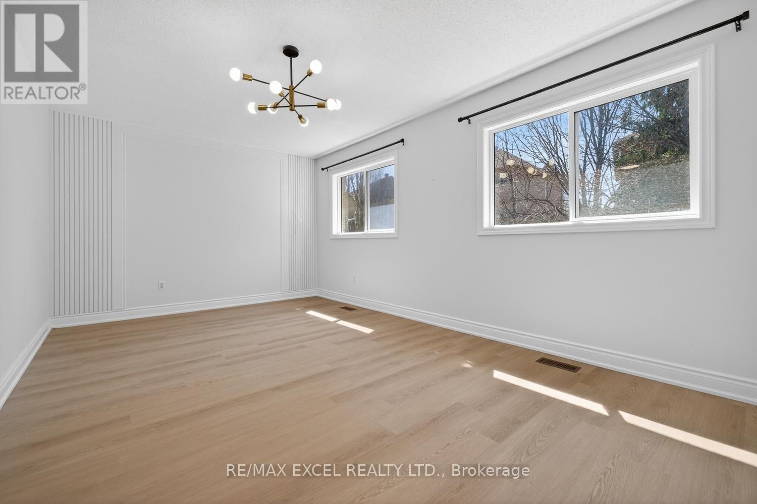 112 OCTOBER LANE Image 21