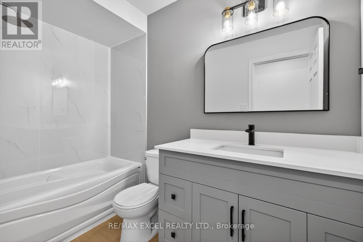 112 OCTOBER LANE Image 27