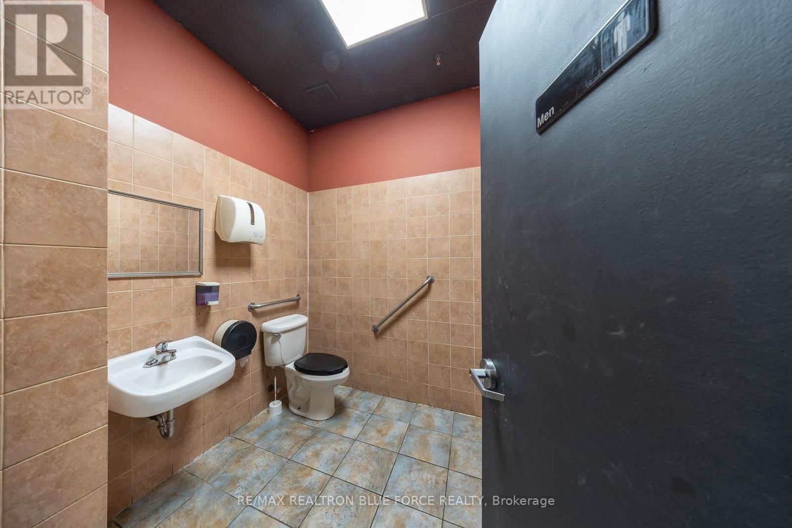 26 - 1111 DAVIS DRIVE Image 15