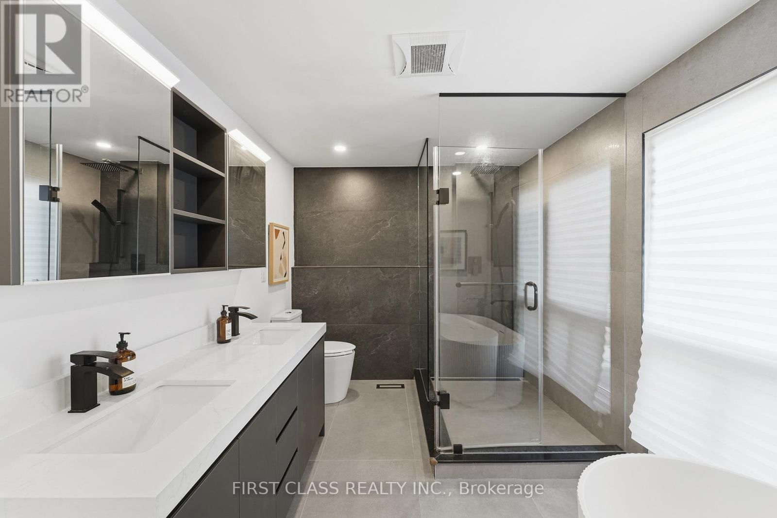 88 DAWN HILL TRAIL Image 22