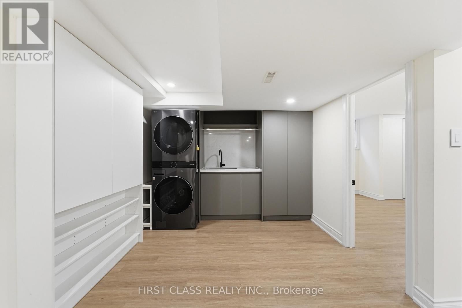 88 DAWN HILL TRAIL Image 32