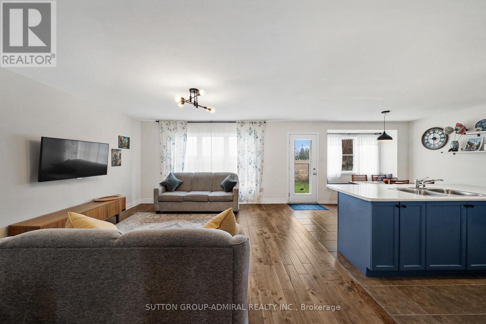 36 JOHN W TAYLOR AVENUE Image 12