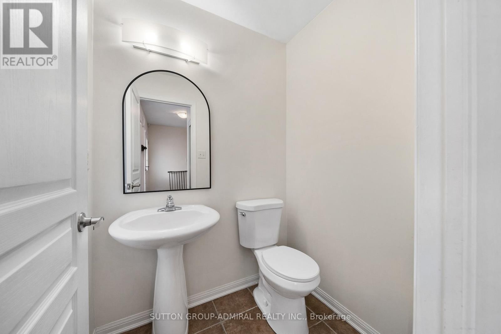 36 JOHN W TAYLOR AVENUE Image 13