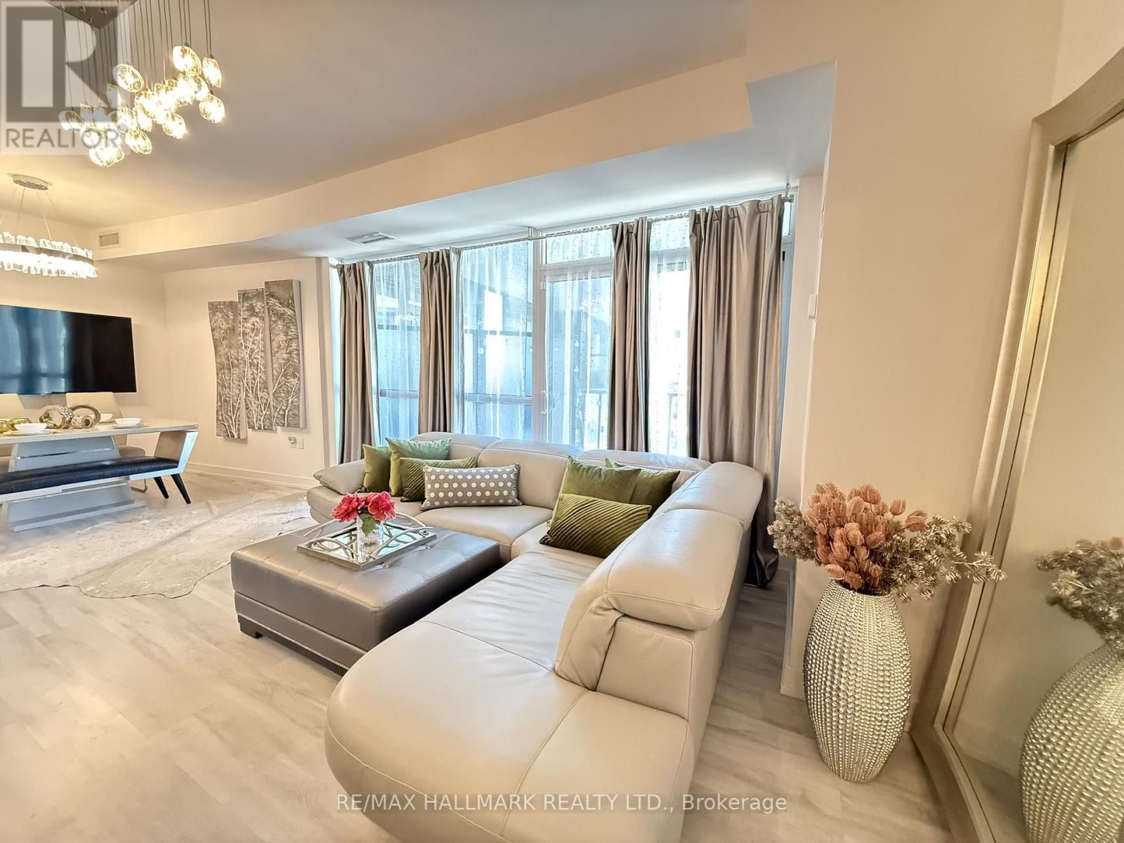 225 - 375 SEA RAY AVENUE Image 1