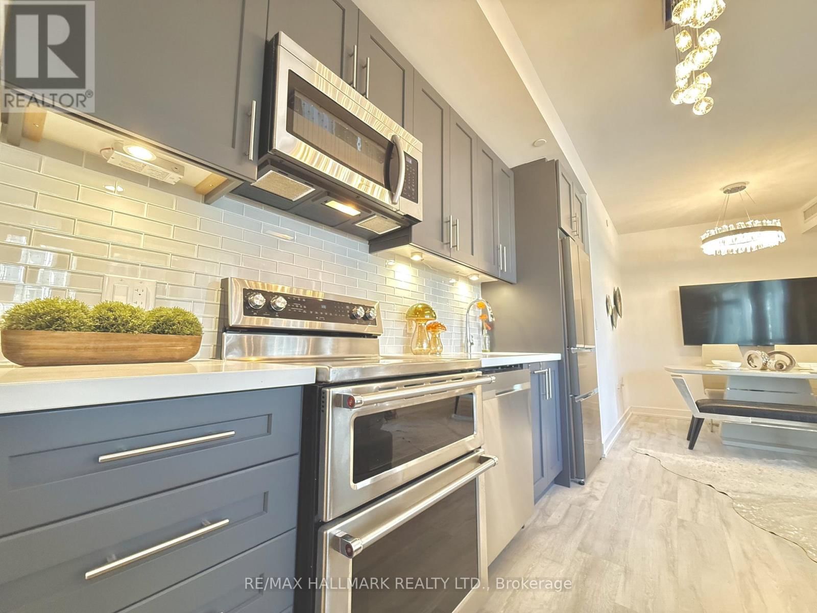 225 - 375 SEA RAY AVENUE Image 5