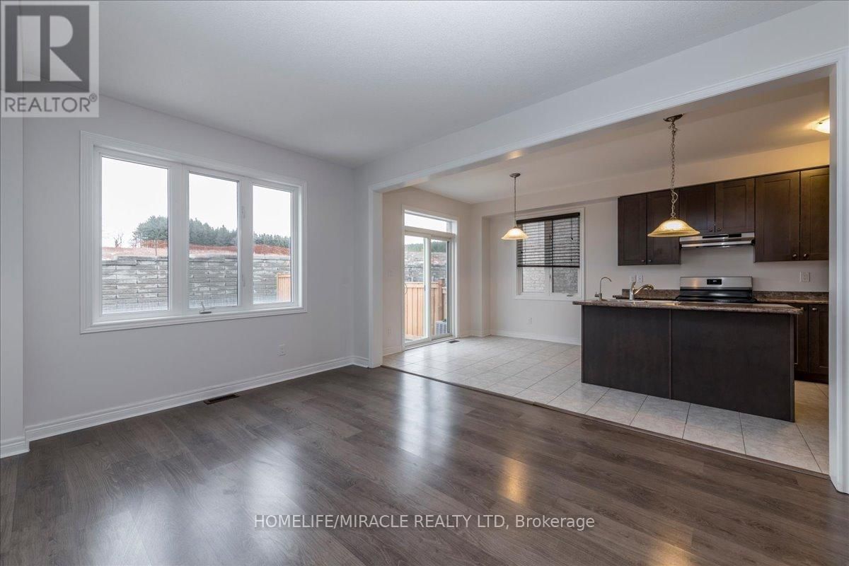 73 SUTCLIFFE WAY Image 10