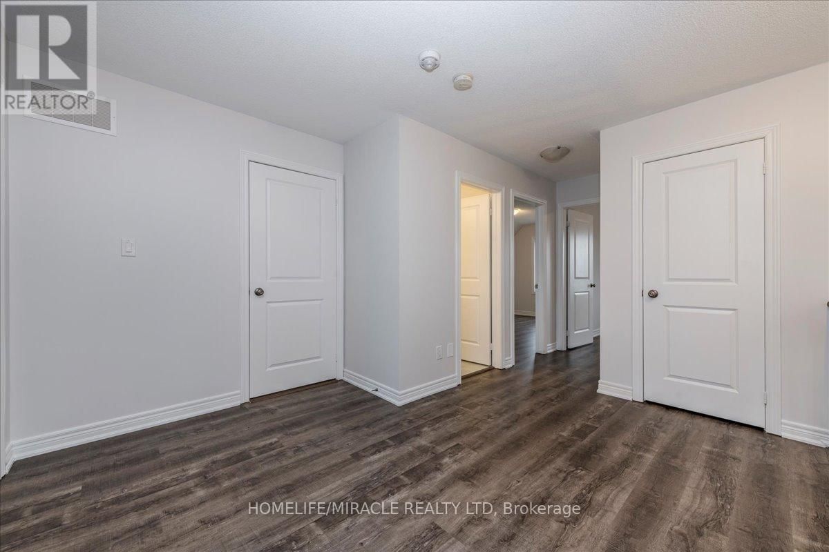 73 SUTCLIFFE WAY Image 15