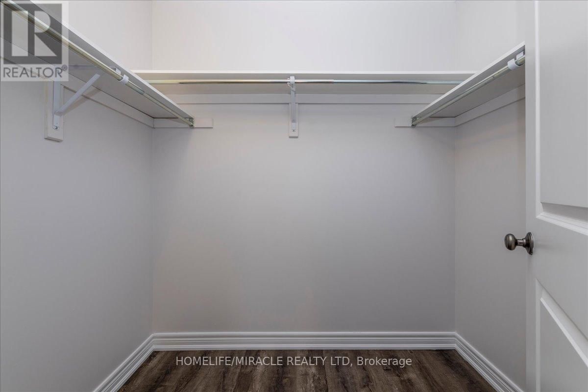 73 SUTCLIFFE WAY Image 19