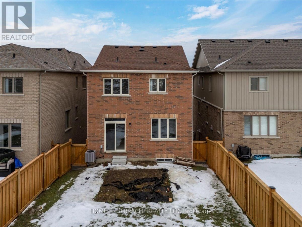 73 SUTCLIFFE WAY Image 25