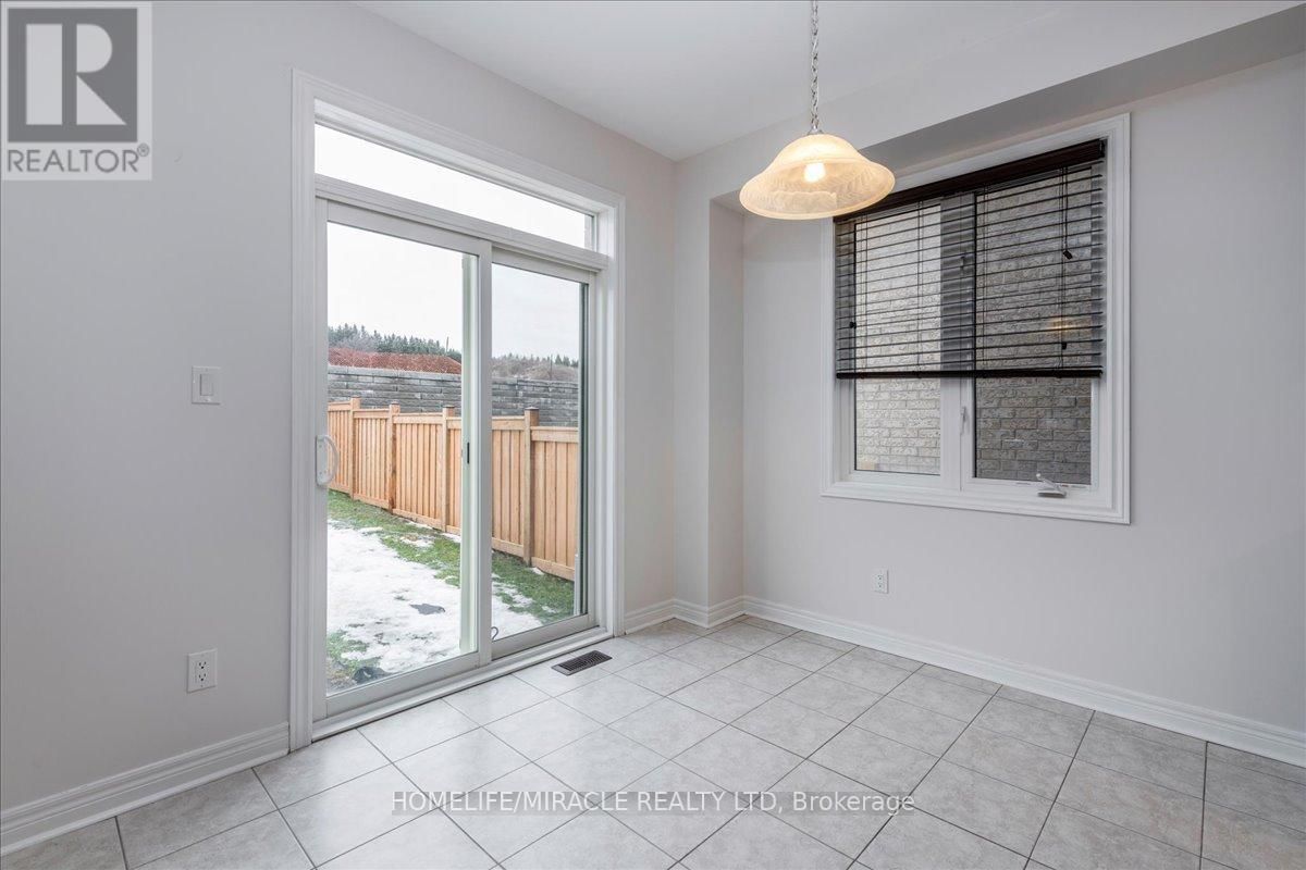 73 SUTCLIFFE WAY Image 9