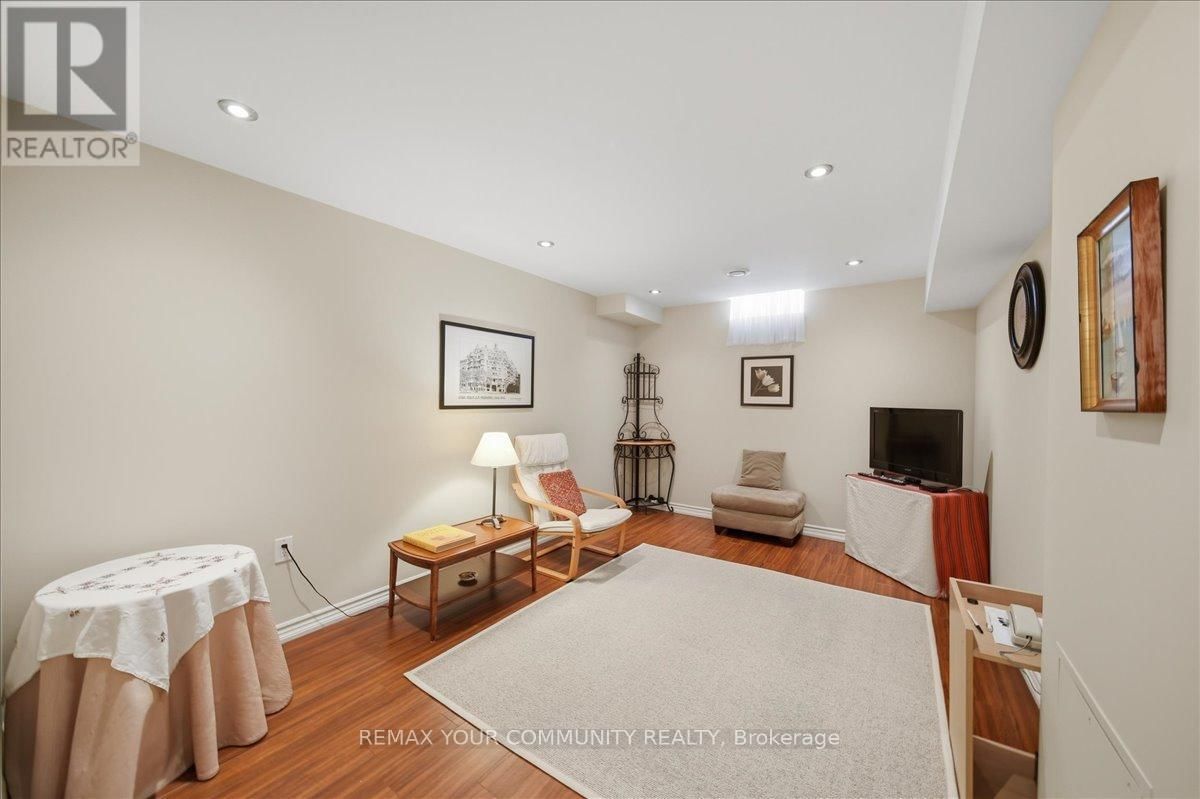 51 TONNER CRESCENT Image 33