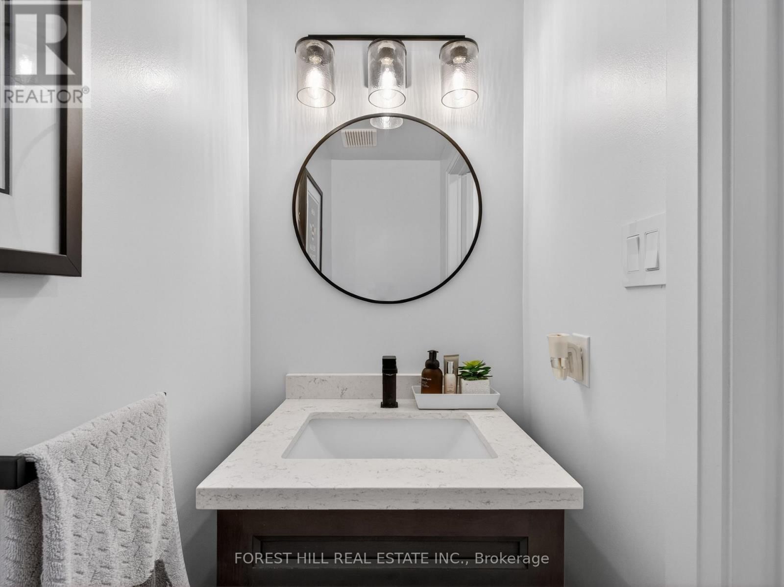 92 NOBLE DRIVE Image 12