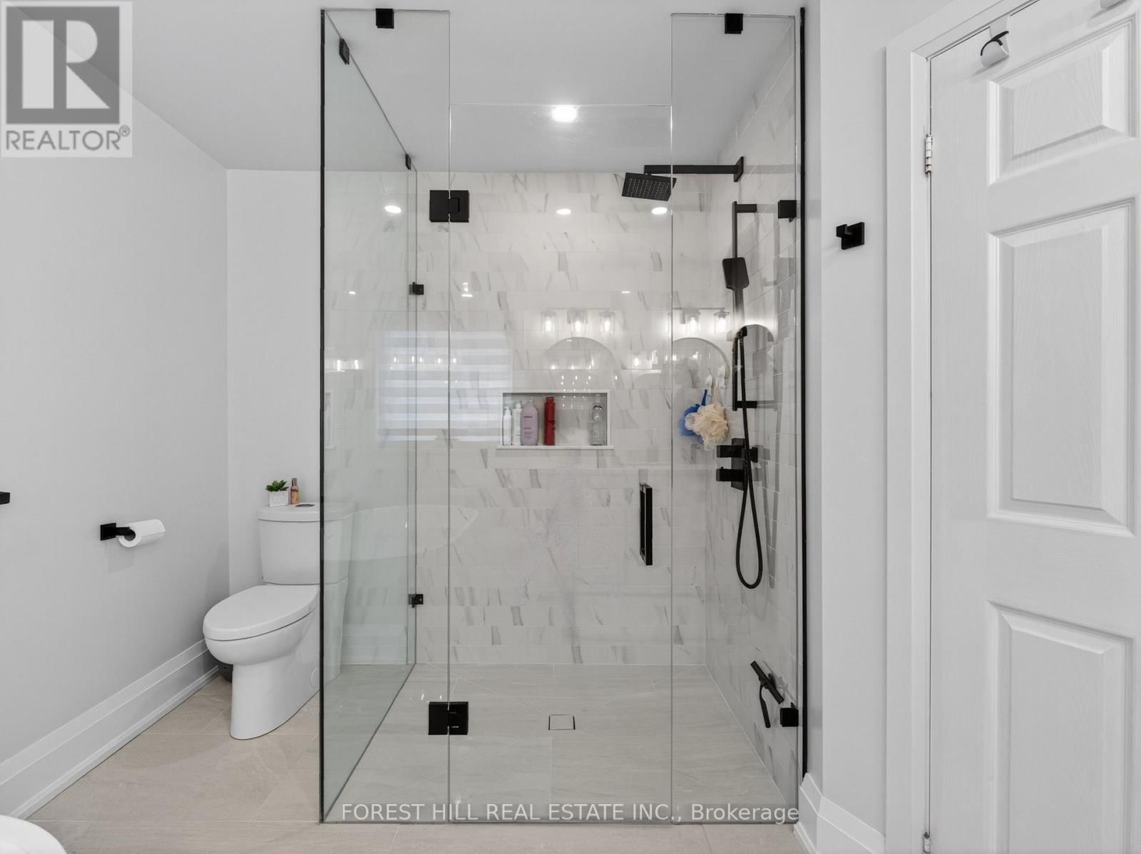 92 NOBLE DRIVE Image 17