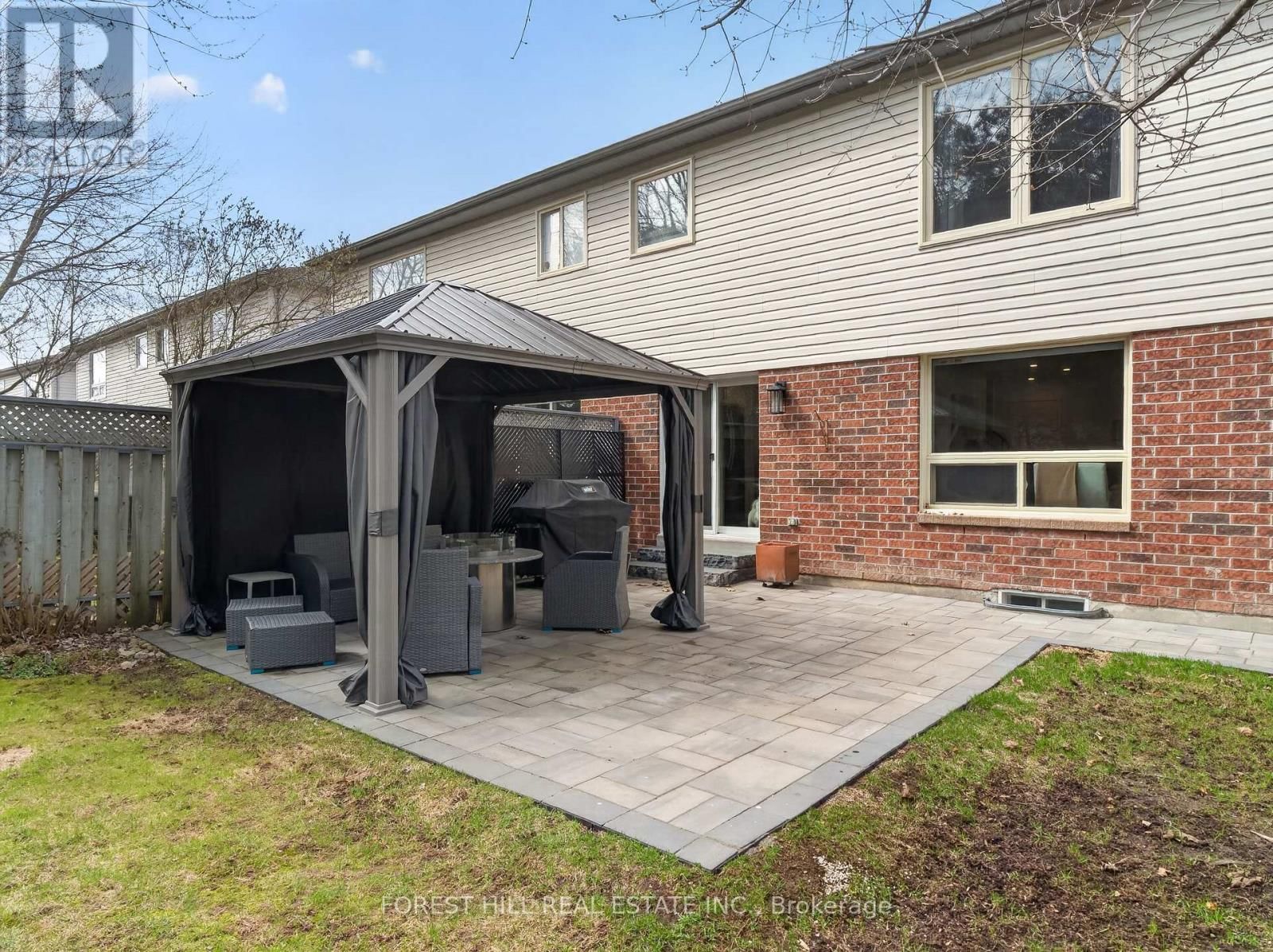 92 NOBLE DRIVE Image 28