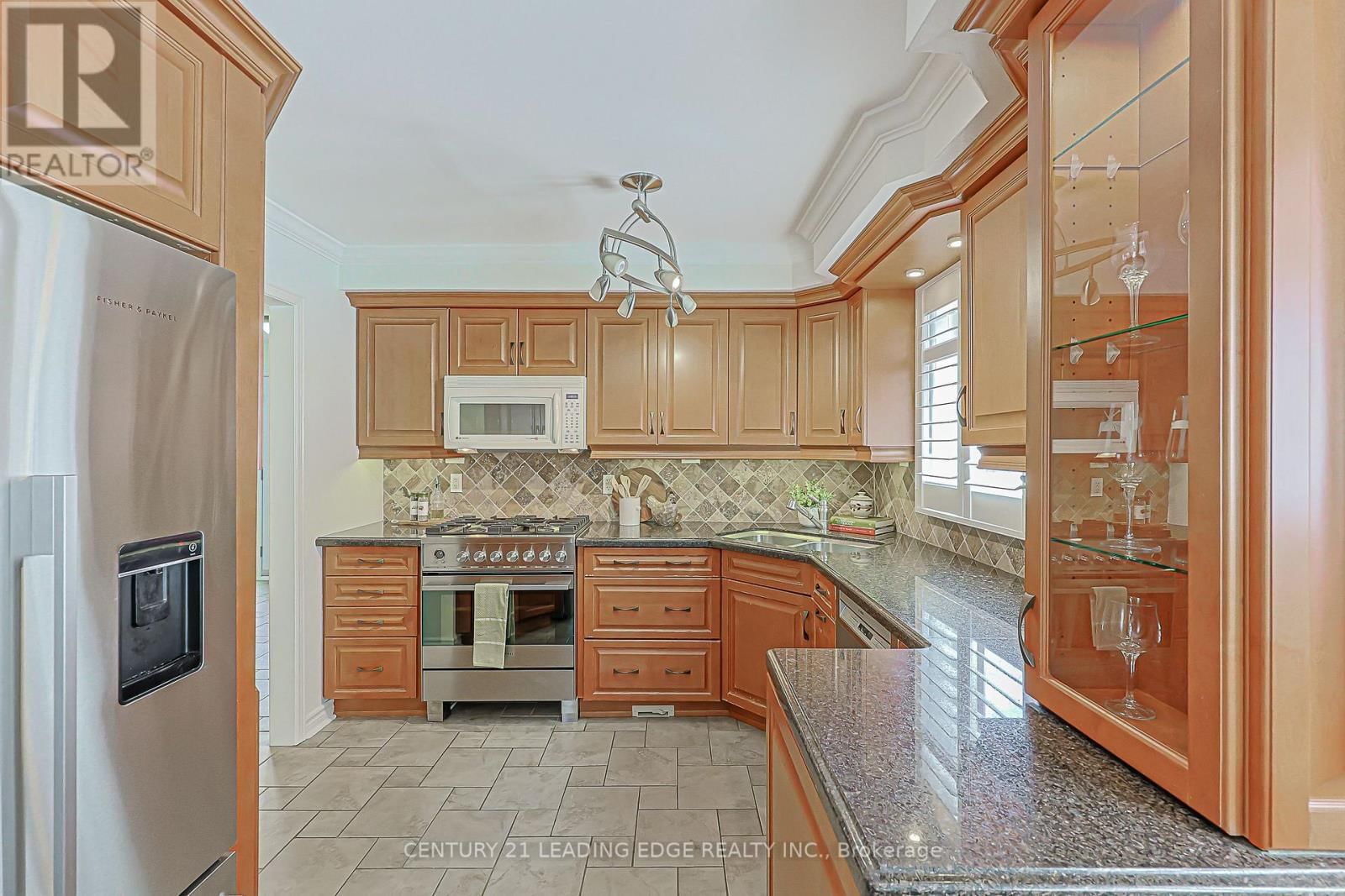 109 MAJOR BUTTONS DRIVE Image 10