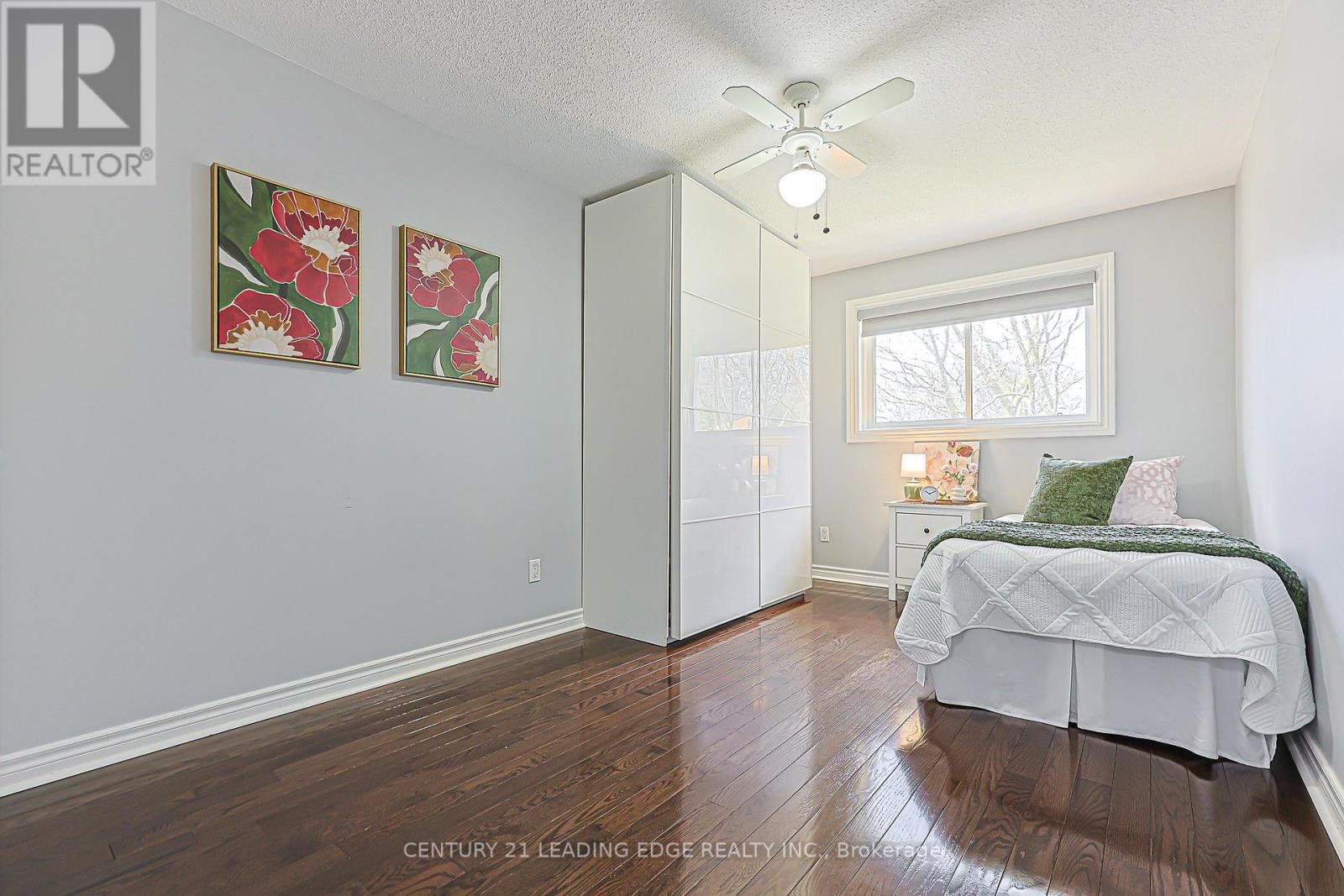 109 MAJOR BUTTONS DRIVE Image 16