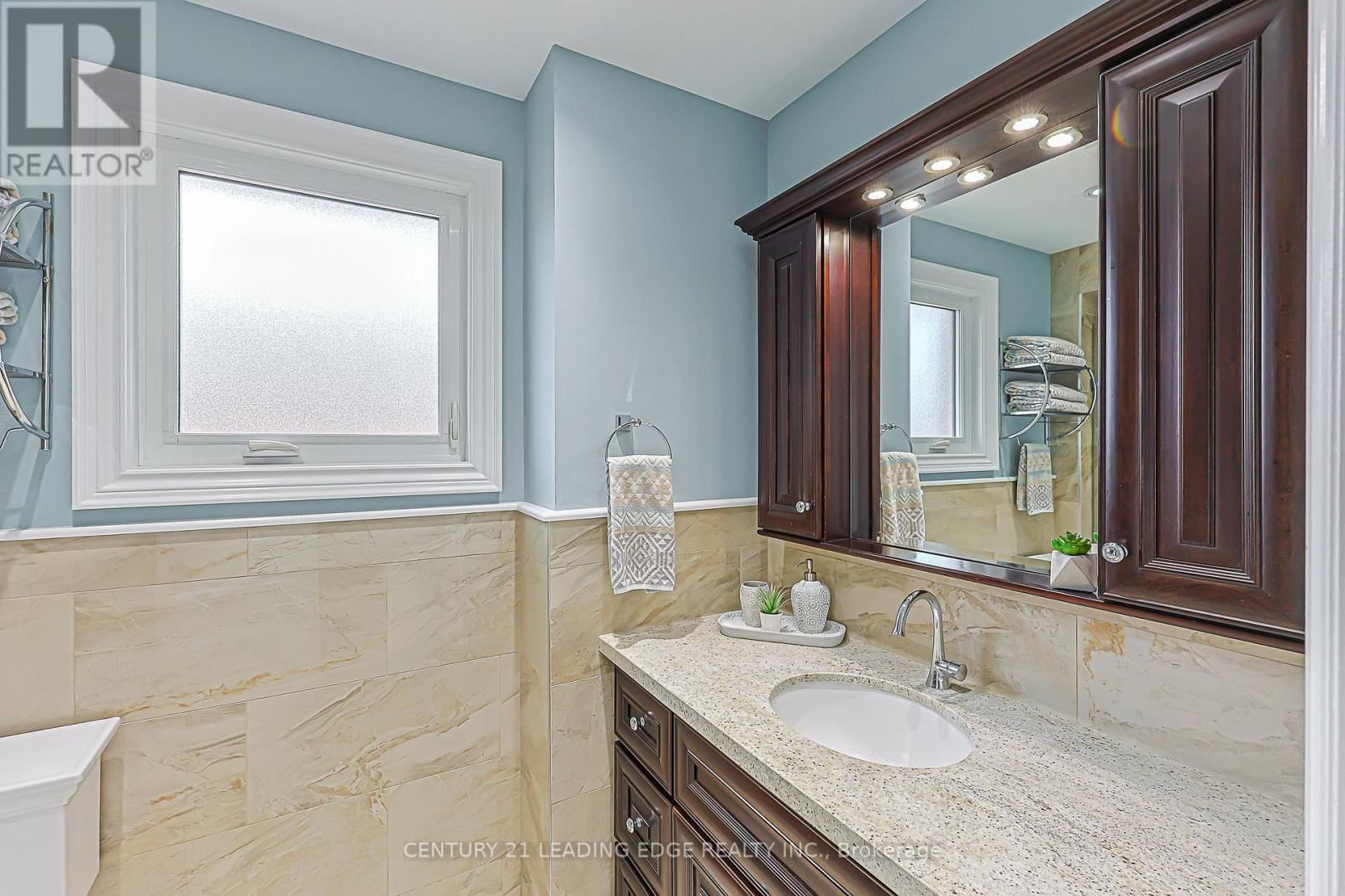 109 MAJOR BUTTONS DRIVE Image 17