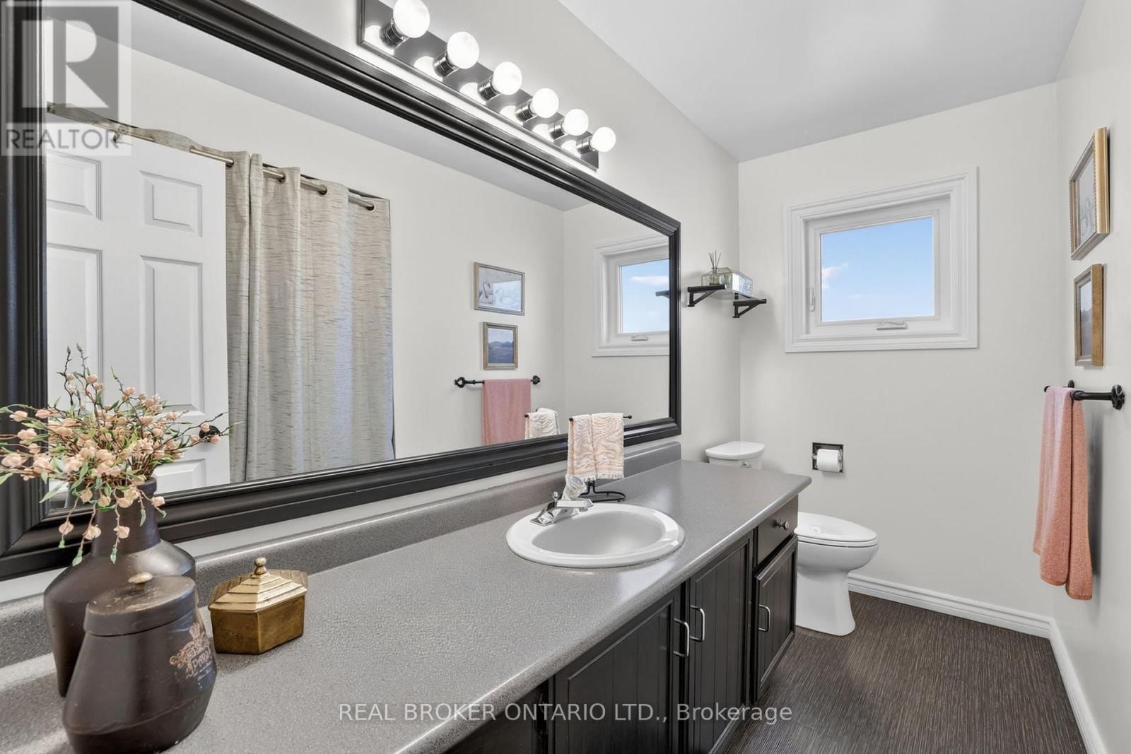 14 TALL PINES TRAIL Image 22