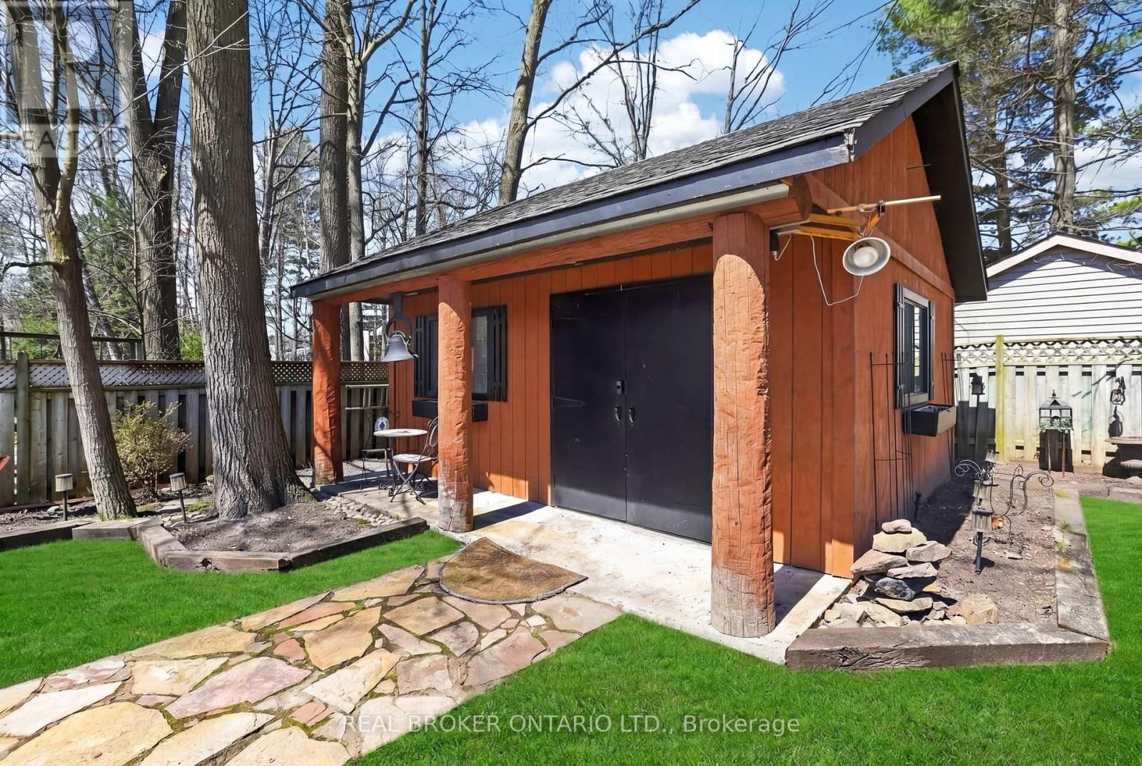 14 TALL PINES TRAIL Image 39