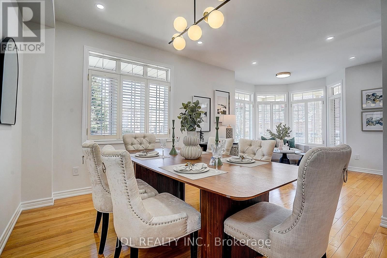 2 CATALINA CRESCENT Image 11