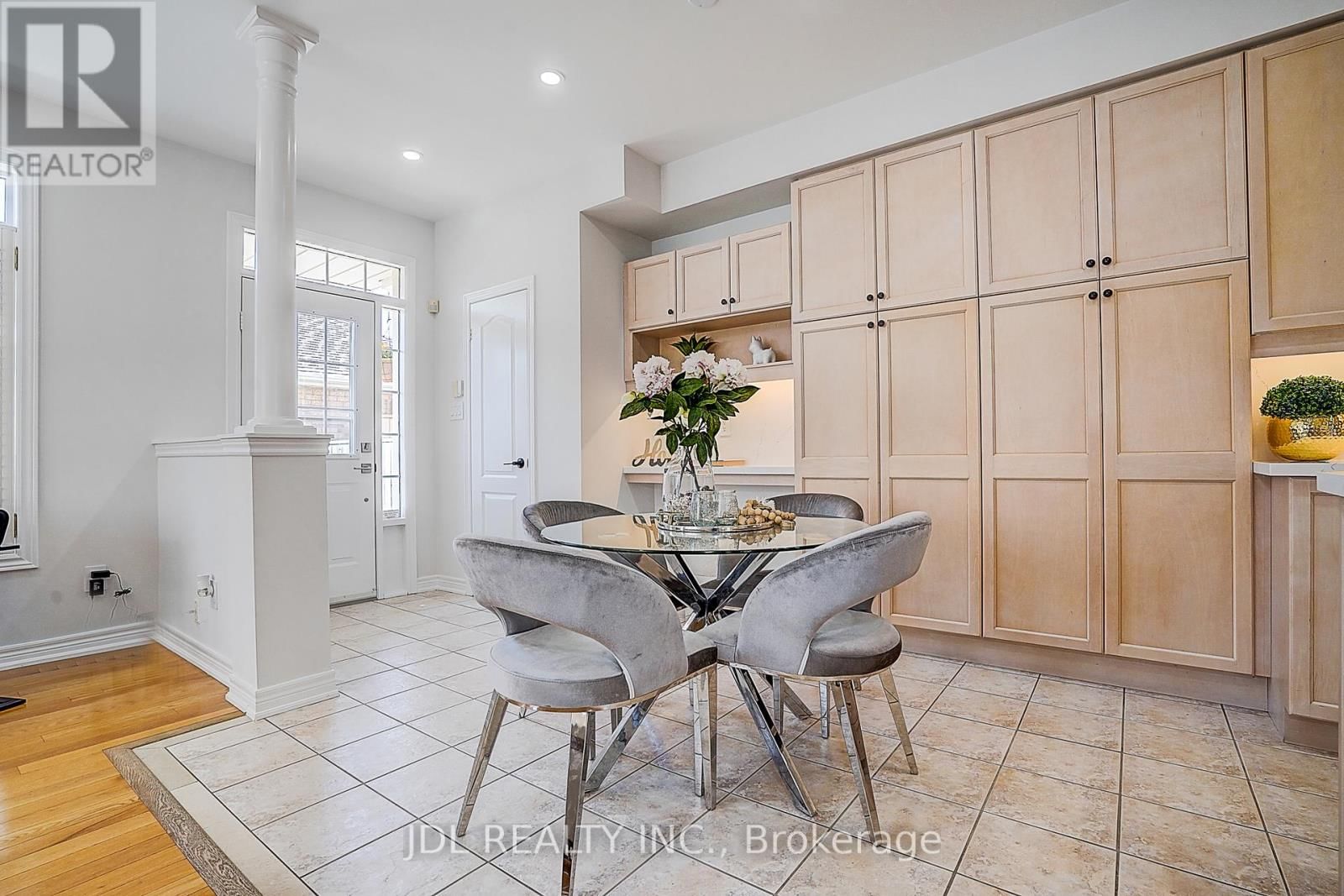 2 CATALINA CRESCENT Image 17