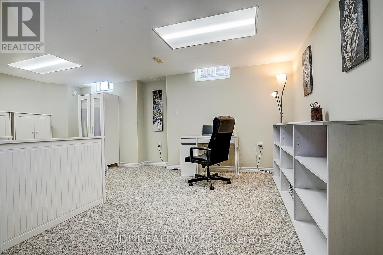 2 CATALINA CRESCENT Image 41